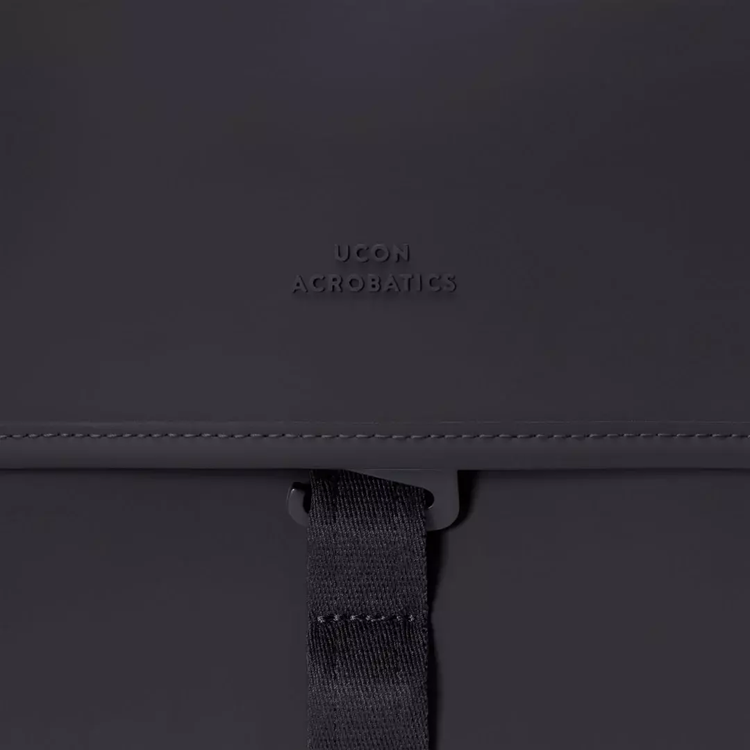 Ucon Acrobatics Kumo Medium Lotus Infinity Black Rucksack schwarz